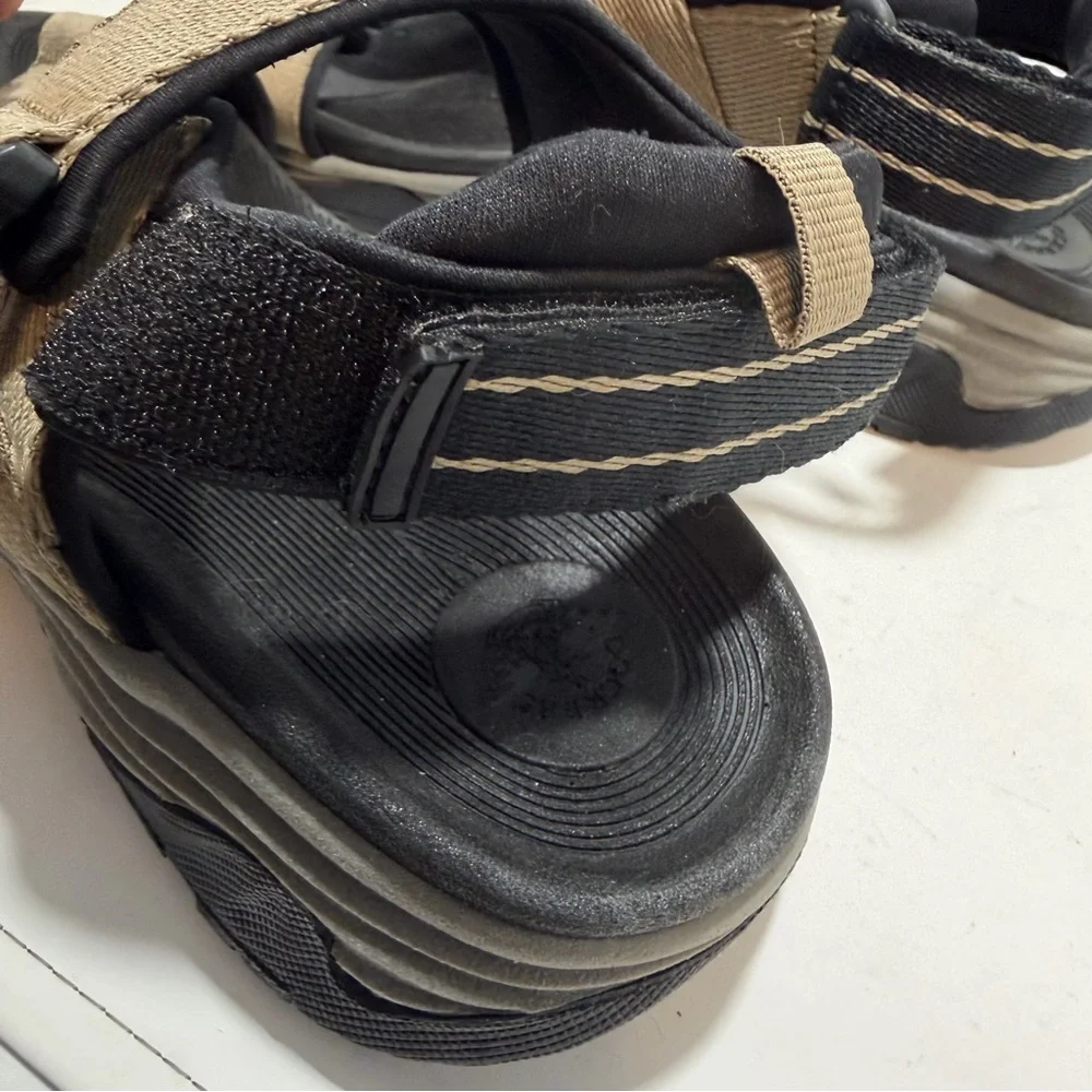 Dockers Bradley Sport Sandals Men’s Size 12M Tan Black Outdoor Comfort